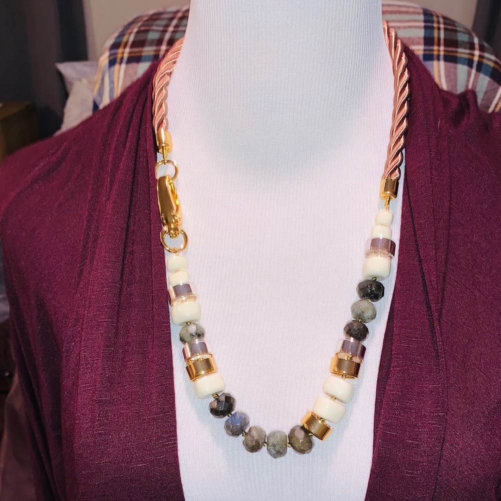 Stella and Dot green bead: bronze rope necklace.